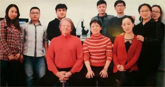 星空网页版
仪器在新疆大学南校区主办的为期十日的地质学术交流及培训活动